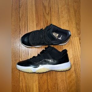 Jordan 11 Low Barons Size 10.5